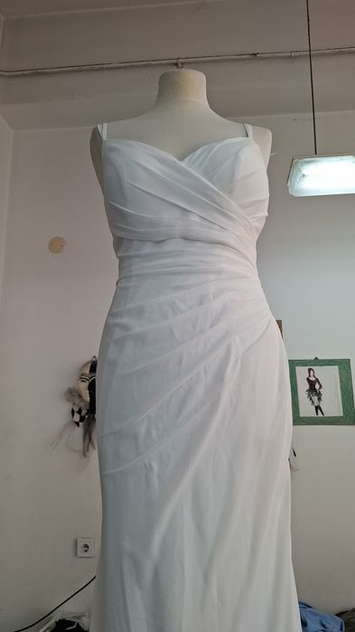 Rochie de mireasa si voal
