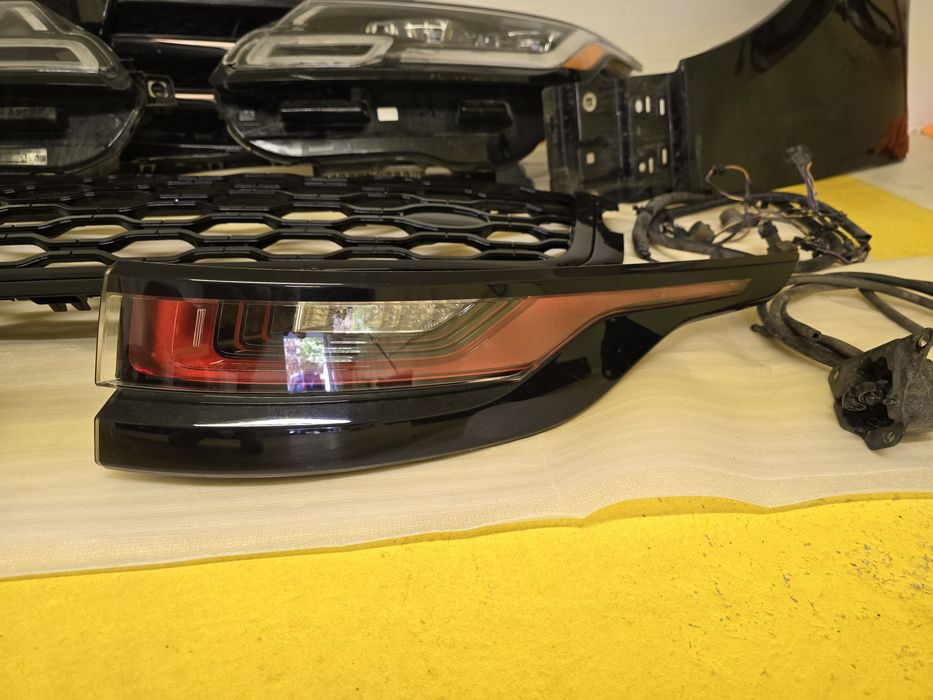 Range Rover Velar части фар стоп решетка