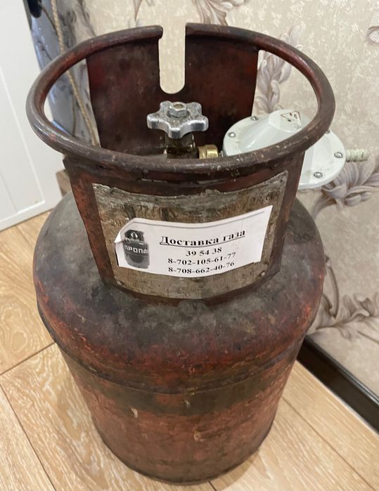 Баллон газовый маленкий с винтовым редуктором