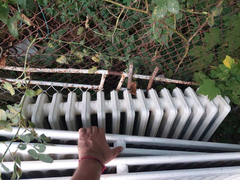 Продавам радиатори за отопление (парно):