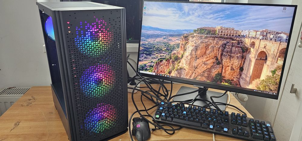 Unitate Asus rog noua gaming i7 ram 16Gb ddr4 gtx 4Gb ssd 1tera gta cs