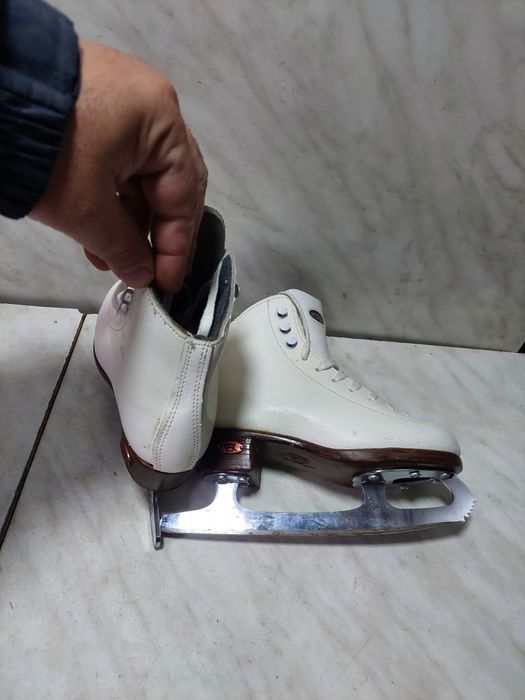 Patine 708 gheata patinaj artistic Riedell  marime 29 (19  cm)