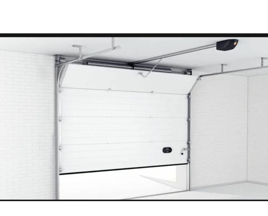 Секционные ворота