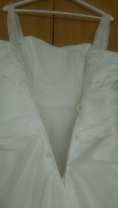 Наближава сватбения ден!Купи изгодно красива рокля и спести за воаяж !