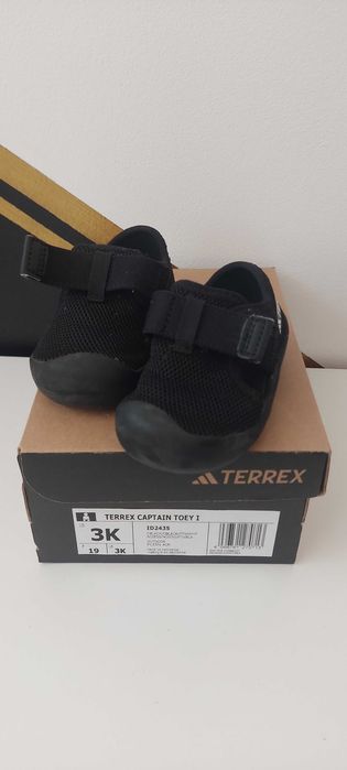 Детски сандали Adidas Terrex