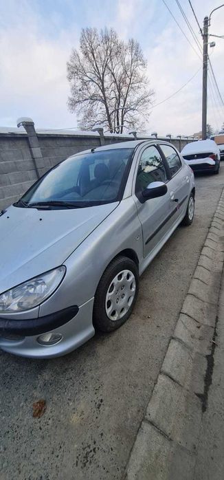 Vand masina Peugeot 206