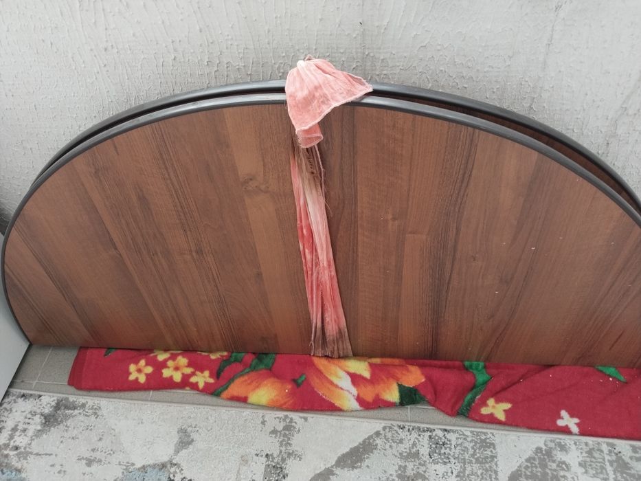 Круглый стол (жер стол)