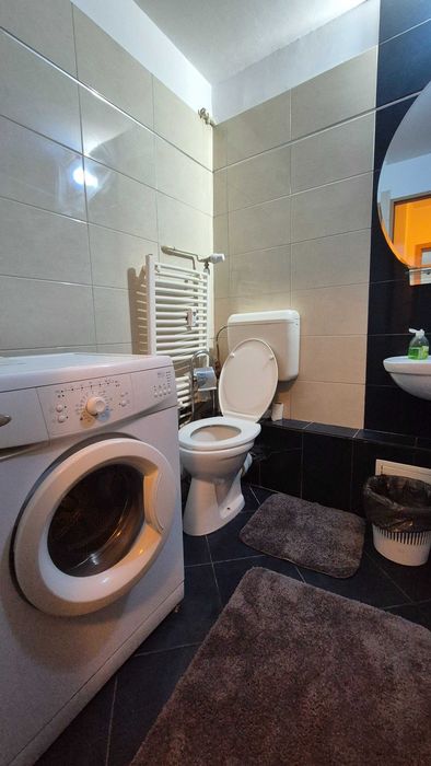 Proprietar inchiriez garsoniera spatioasa