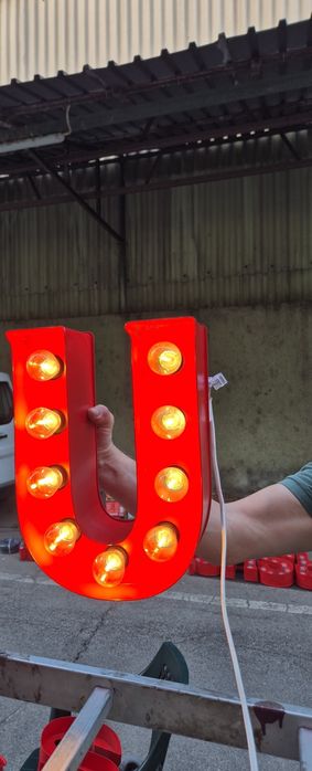 Reparatii-Reconditionari casete luminoase 
1. Reparații & recondiționă