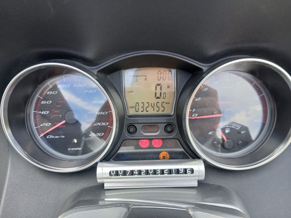 Vand Maxi Scuter GILERA GP 800 cat. A