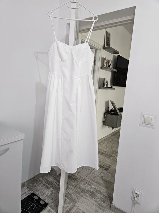 Rochie midi alba de vara