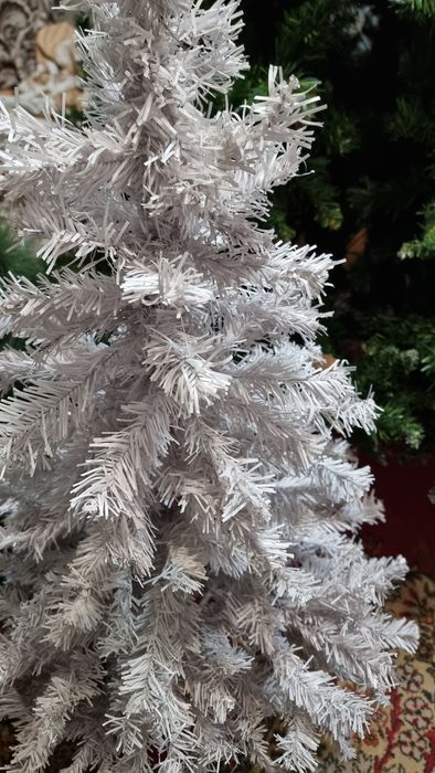 Ёлки искусственные