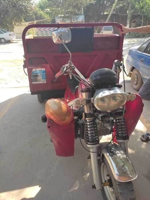 NEW STAR O'zi ag'daruvchi(Somasval) motosikl srochni sotiladi.Motor200