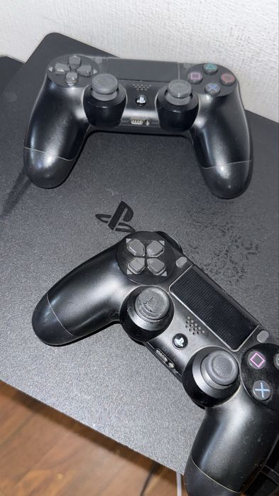 PlayStation 4 ps4 1 tb