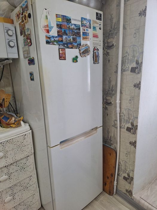 Продаю холодильник