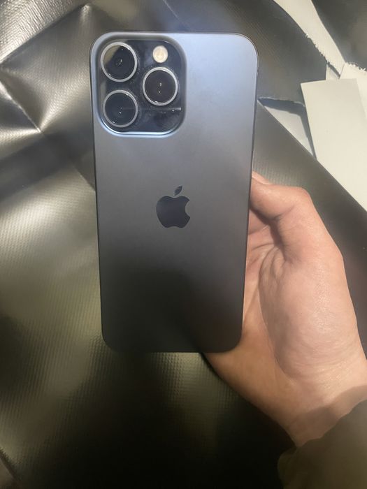 Продам iPhone 15 pro max 256