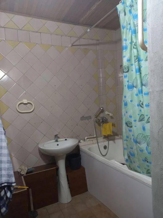 Продаеться квартира на Дружба Народов