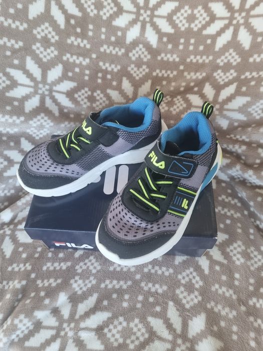 Adidasi Fila baieti marimea 30