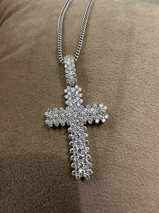 5.30 ct Diamante Naturale – Pandantiv - Cruce - Aur Alb  cu Lanț