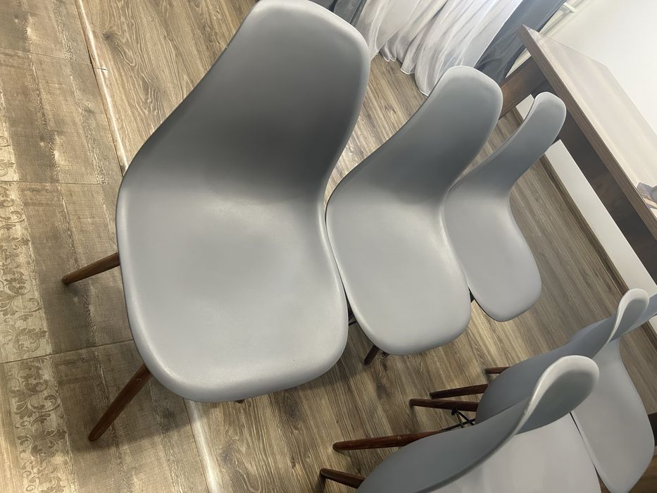 Трапезни столове 8 броя