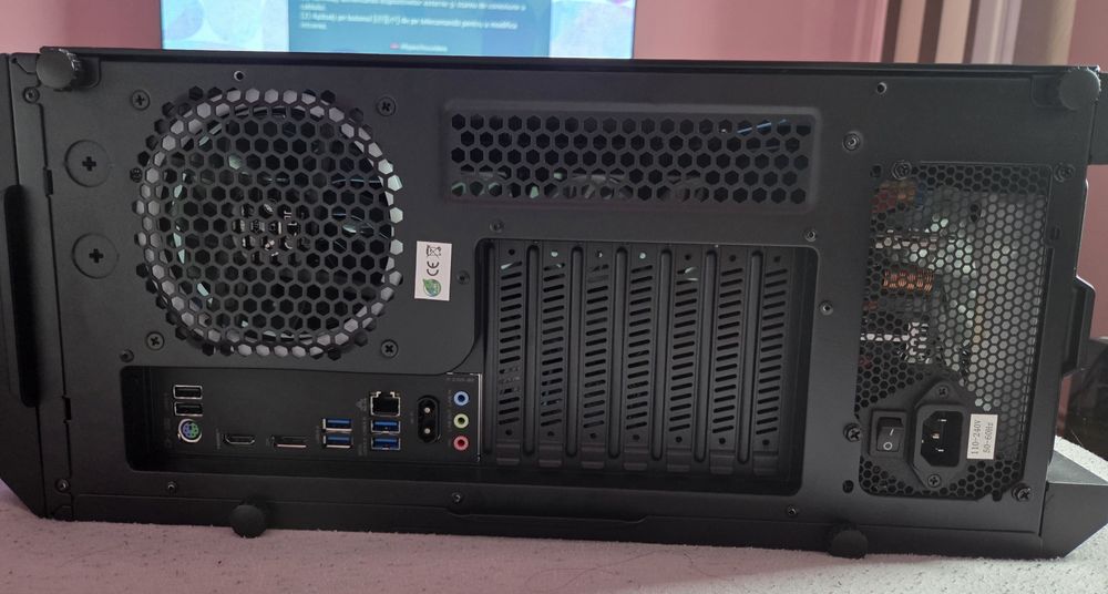 PC gaming Ryzen 7 5700g,B550,16gb ddr4,ssd+hdd,850w,nou