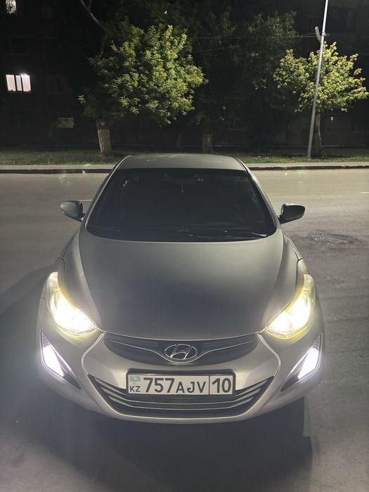Продам авто Elantra 2014