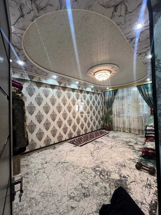 Учқудуқ янги домдан ТРЕХЛЕСНИКДА  УЙ СОТИЛАДИ 2ХОНАЛИ 3хонали қилинган