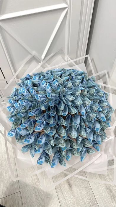 Денежный букет (букеты из денег)