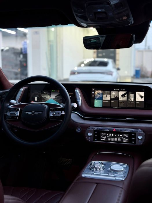 Genesis G90 Full