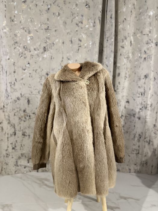 Haina din blana naturala 500 de lei bucata