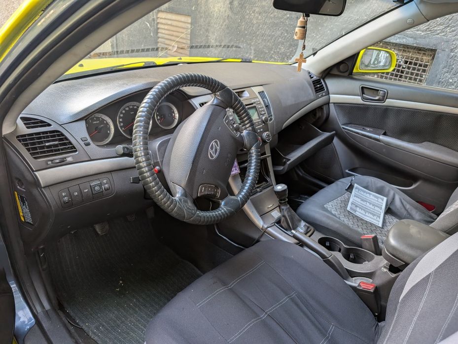 Продавам Hyundai Sonata