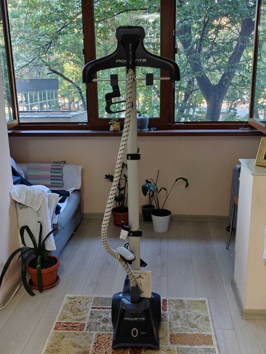 Statie de calcat de calcat verticala Rowenta