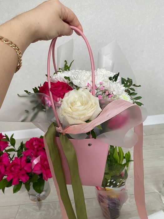 Продам цветы от 3000