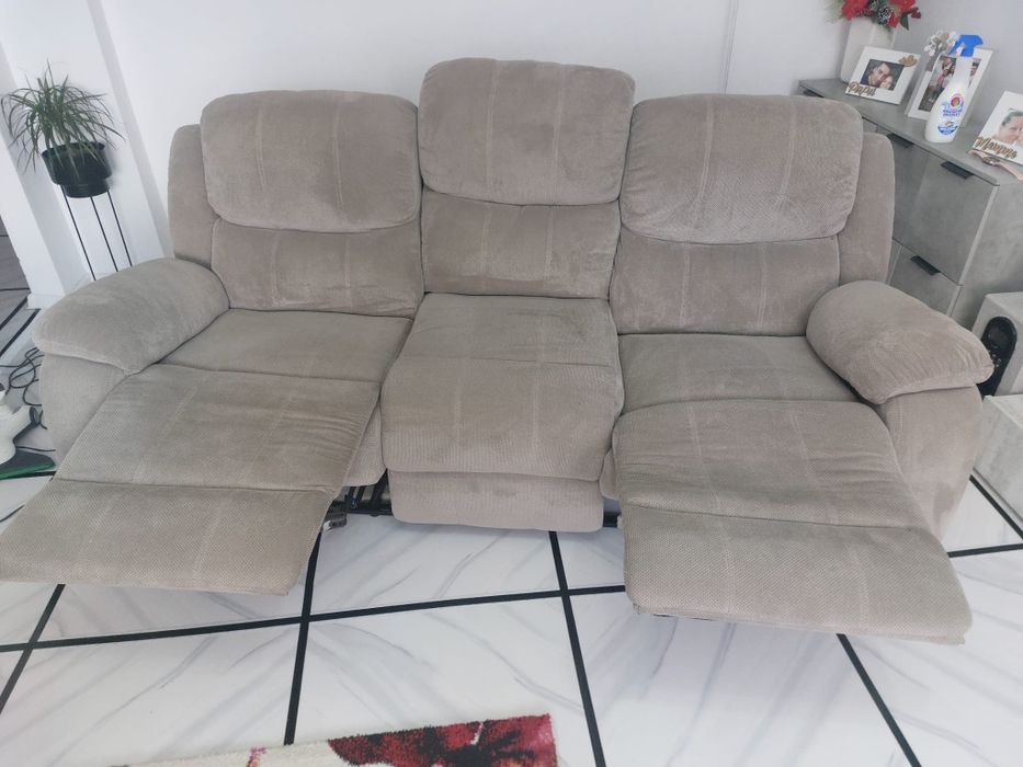 Canapea  cu recliner manual