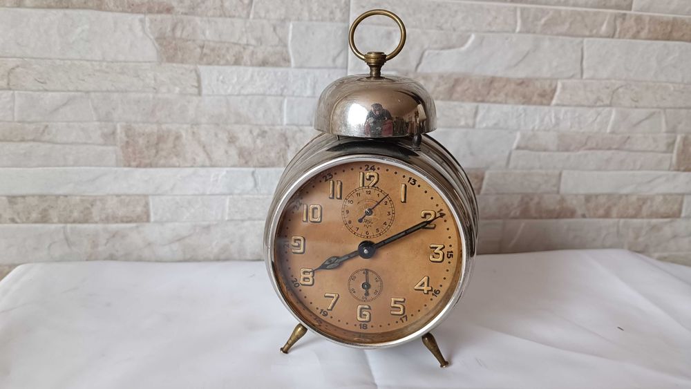 Стар немски часовник / будилник - Junghans- 1930 год.