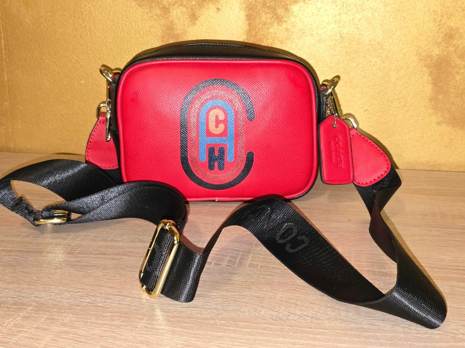 Coach прекрасна дамска чанта