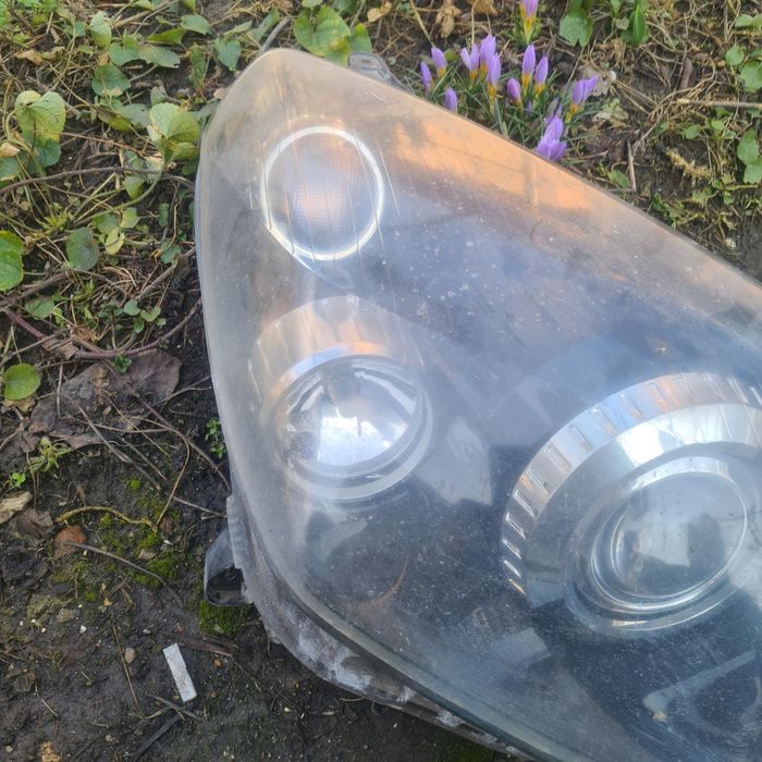 Завиващи фарове за астра h