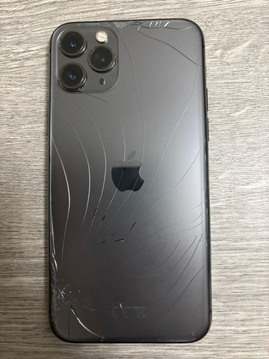 Продам Iphone 11 pro