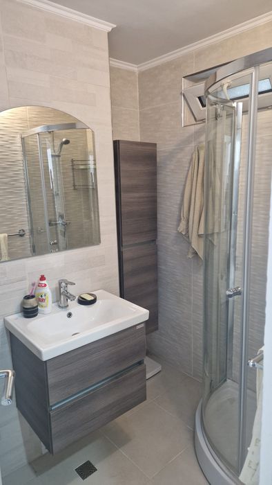 Închiriez apartament cu două camere,  micro 6, zona Pavcom