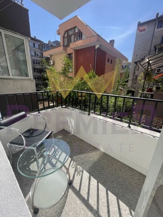 Продава се Тристаен апартамент в Бургас, Възраждане - 101 кв.м за 2575 €/кв.м - Снимка #10