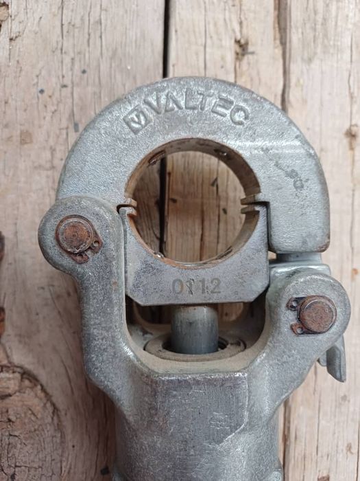 Сантехник Клещ отжима сотилади 100 $ га хеч каери бузилмаган ?