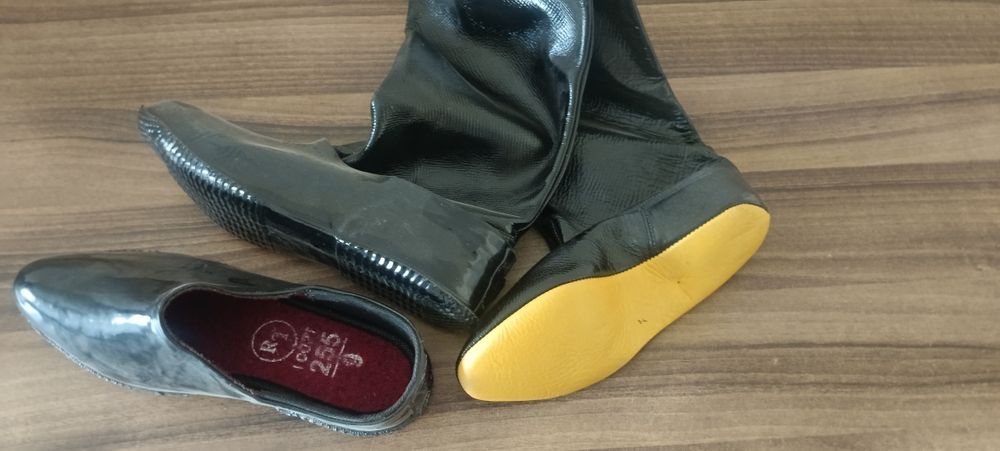 Галоши+ масе. Новые. Р.25,5