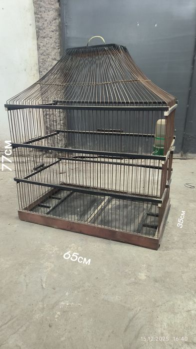 Клетка для птиц.