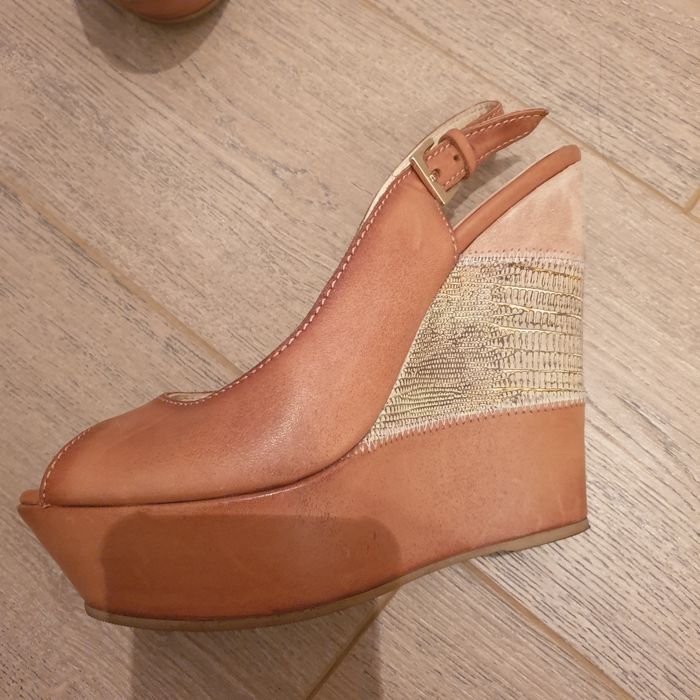 Продам туфли летние