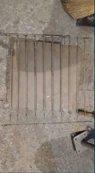 Сетка
Длина 37,5см
Ширина 38,5см
Ячейки 3см
Просьба звонить