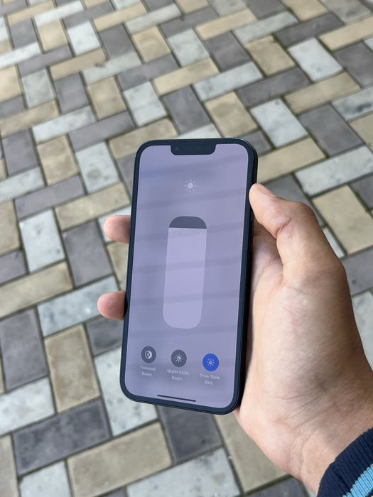 Айфон 13 сатылады