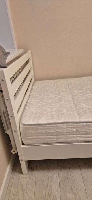 Кровать 220×125.