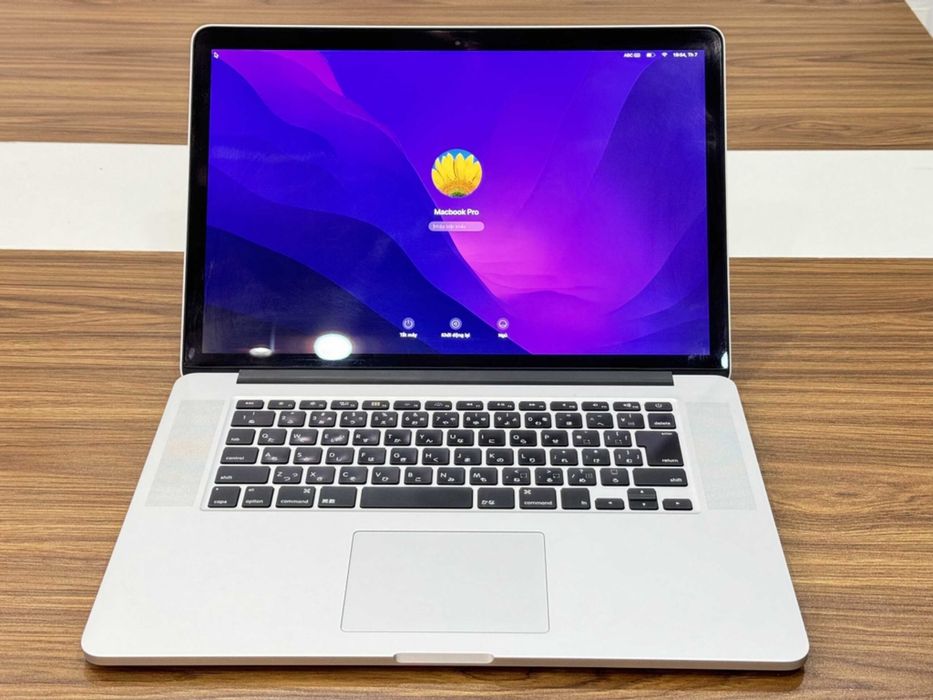 MacBook Pro (Retina, 15-inch, Mid 2015)