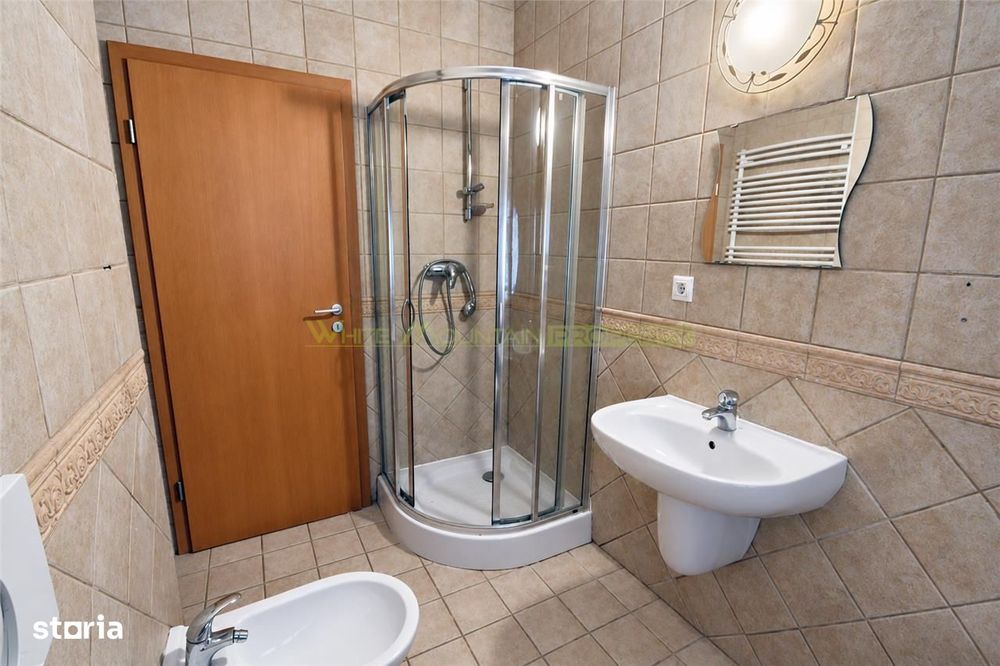 De vanzare - apartament 2 camere, Avantgarden 1
