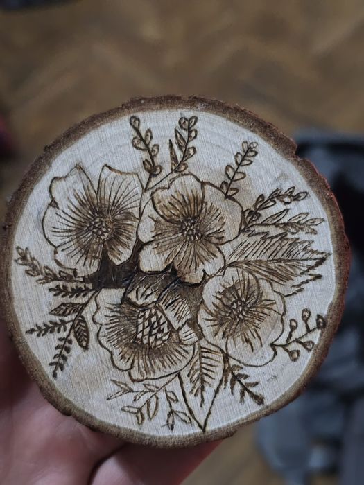 Personalizare. Articole pirogravate manual